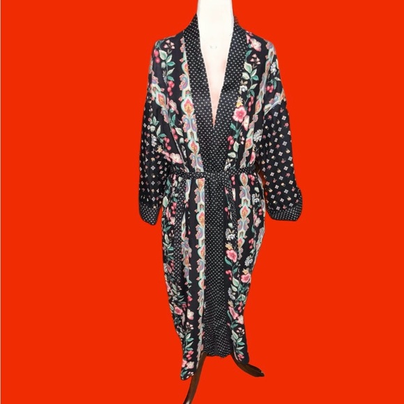 Isadora San Francisco ~ One Size ~ Vtg ~ Multi-Colors ~ Cherries Paisley ~ Robe